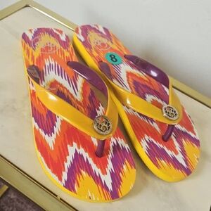 BCBGeneration Women’s Flip Flop Sandals Size 8